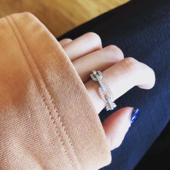 Move Uno Elegant Silver Chain Link Ring - Picture 6 of 11